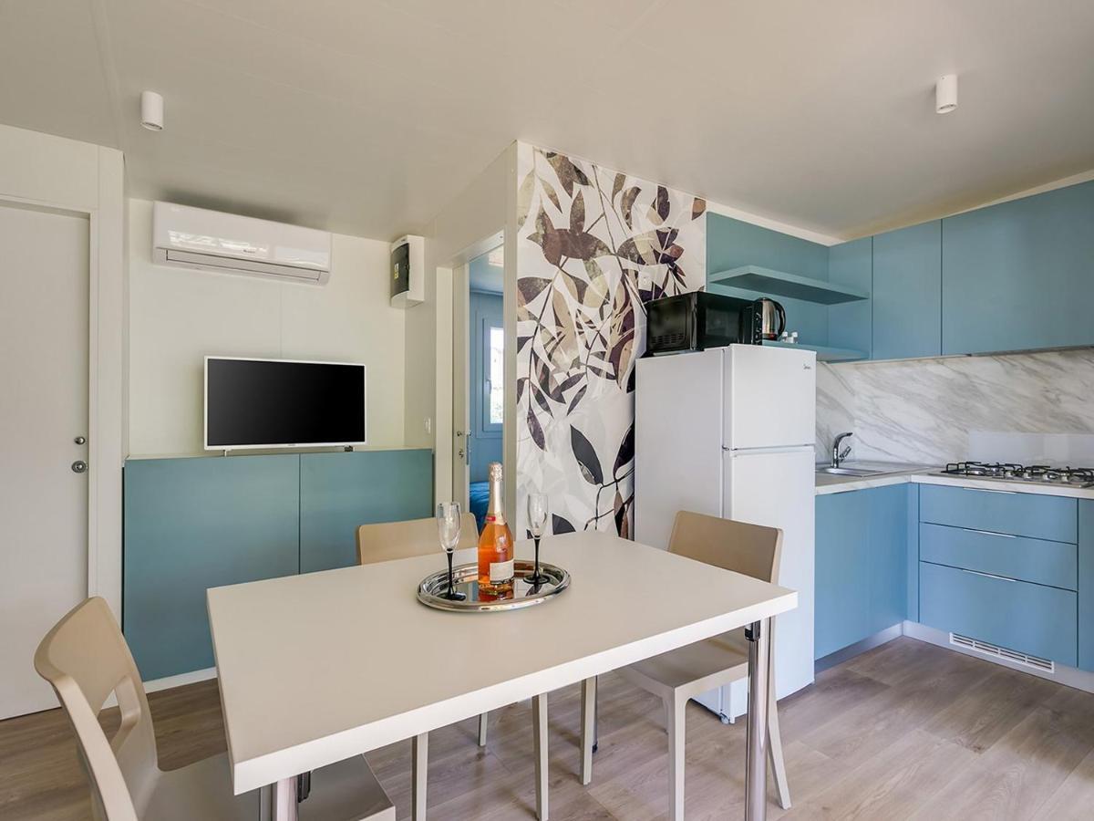 Adriamar Mobile Homes In Camping Park Умаг Экстерьер фото
